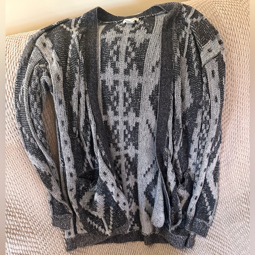 Cardigan - Picture 5 of 5